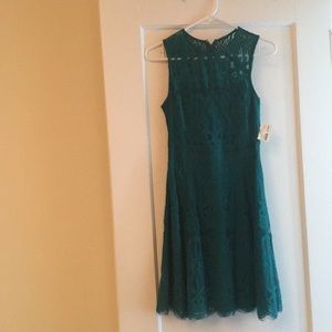 Green lace XS Adelyn Rae dress NWT